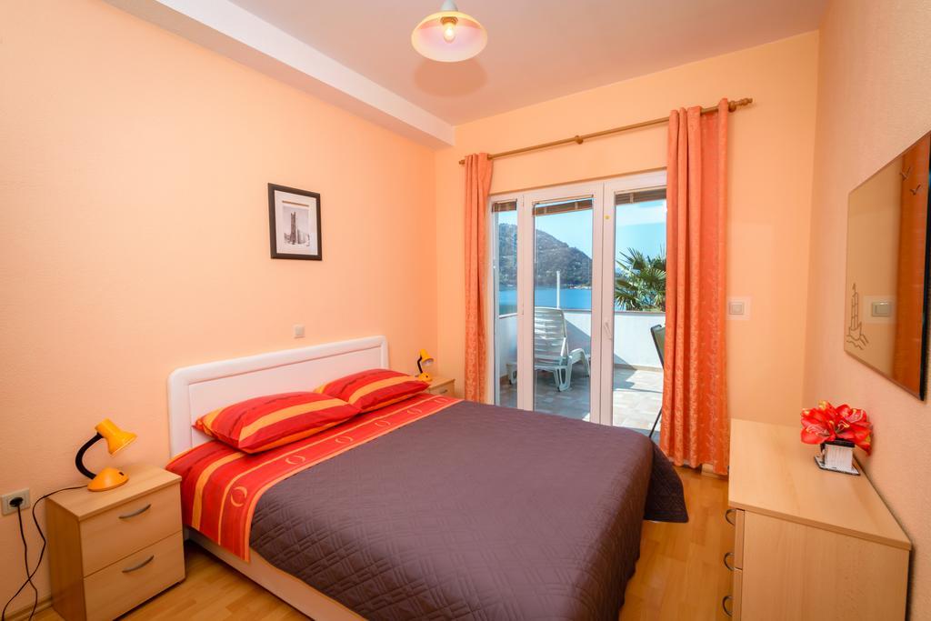 Apartments Galeb Blace Zewnętrze zdjęcie