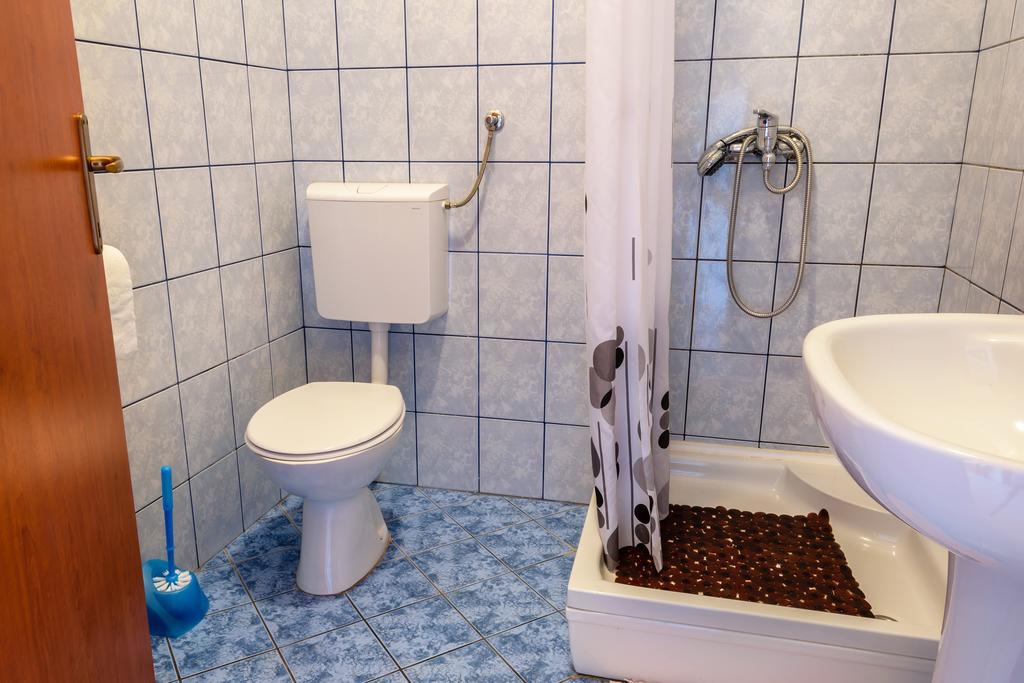 Apartments Galeb Blace Zewnętrze zdjęcie