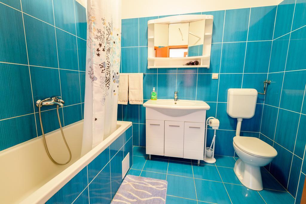 Apartments Galeb Blace Zewnętrze zdjęcie