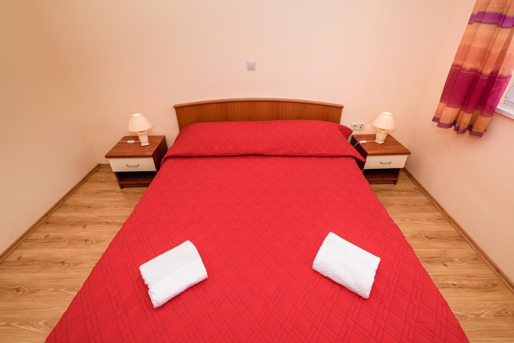 Apartments Galeb Blace Zewnętrze zdjęcie