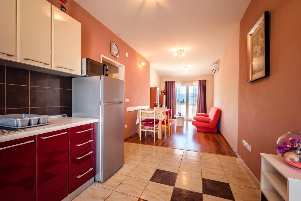 Apartments Galeb Blace Zewnętrze zdjęcie